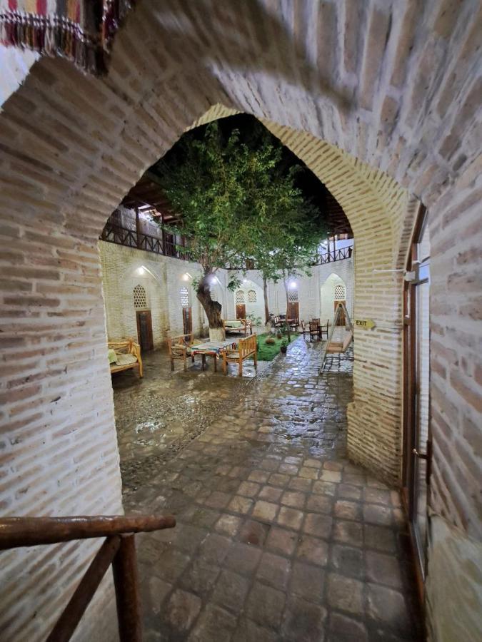 Umar Hotel In The Old City Bukhara Esterno foto